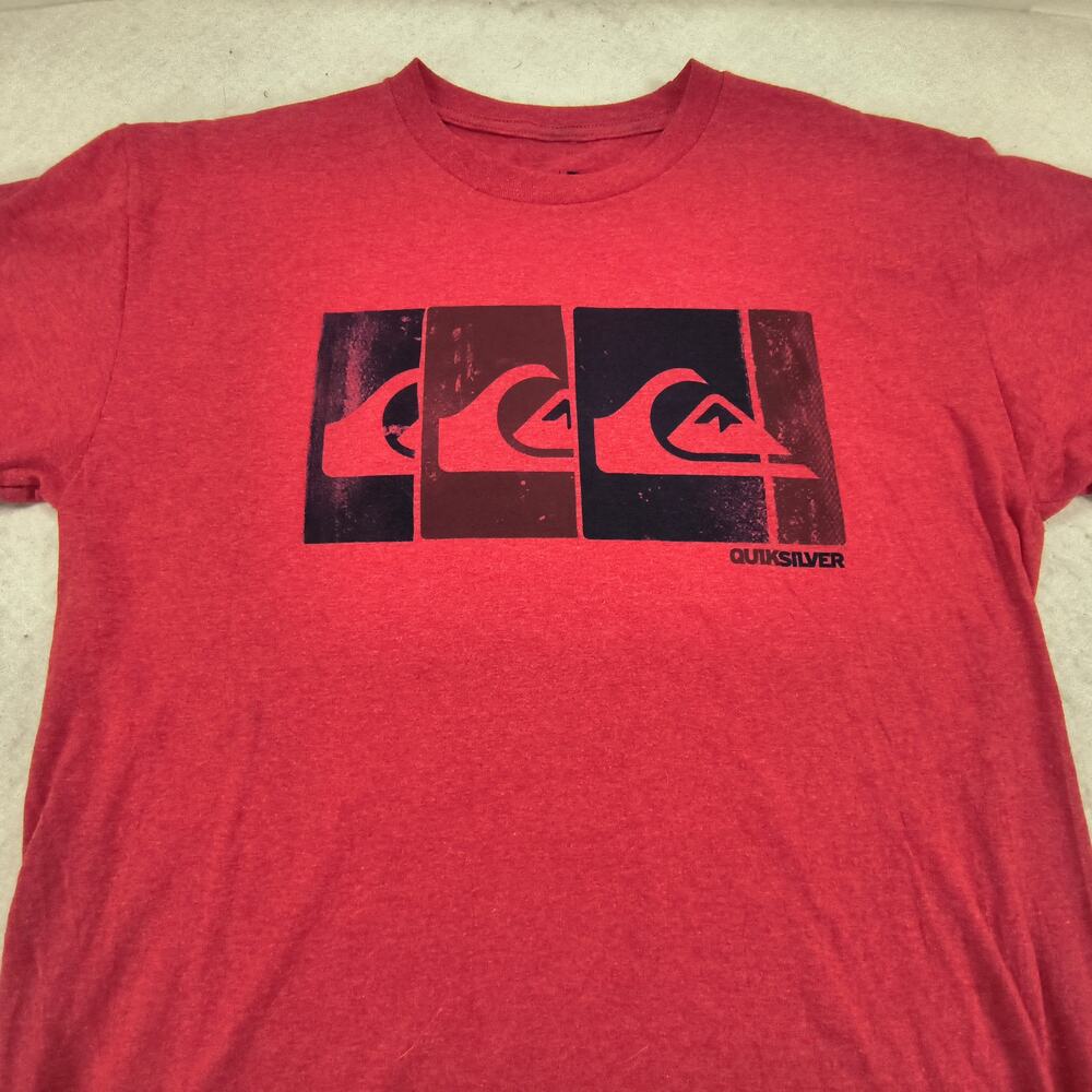 Quiksilver Short Sleeve Crew Neck Graphic Shirt Womens Size Large L Red